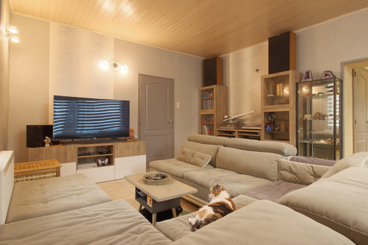 Photo 4